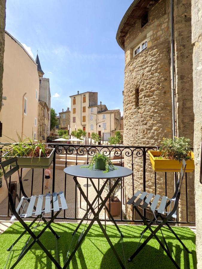 אובנה Joli Appartement De Charme Renove En Centre Ville מראה חיצוני תמונה